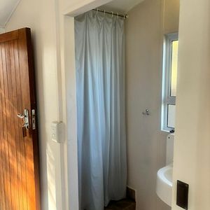 Zimmer mit zwei Einzelbetten